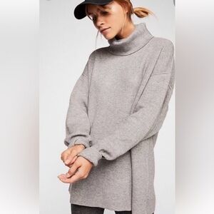 Free People Turtleneck tunic sweater - XS - EUC